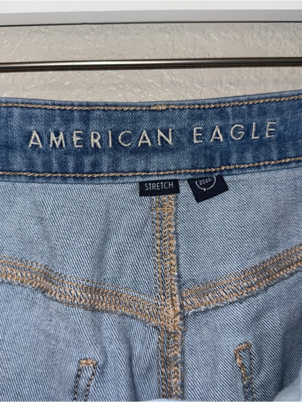 American Eagle Dreamy Drape Super High Waisted Baggy Wide Leg Jeans Size 6 - Picture 4 of 6